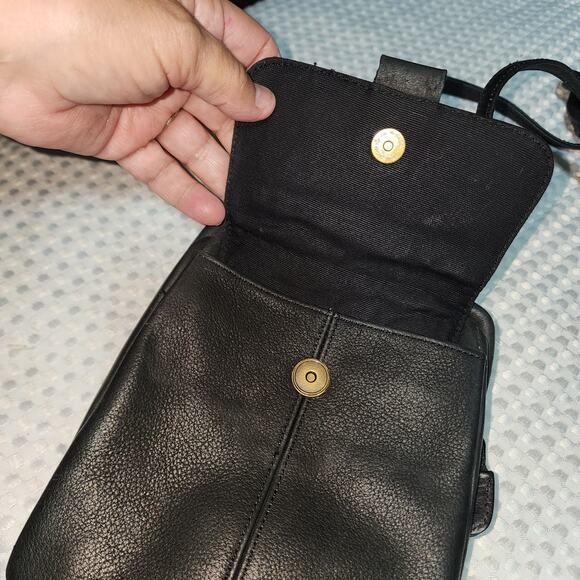 MARLO EUC SMALL LEATHER WALLET CROSSBODY BAG - Picture 2 of 5